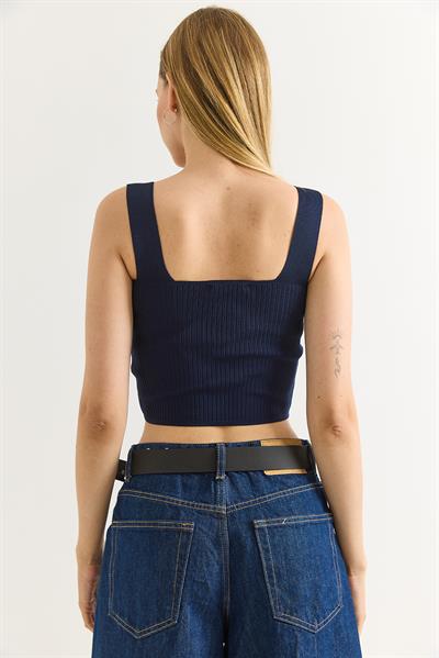 Düğme Aksesuarlı Askılı Triko Crop Bluz Lacivert