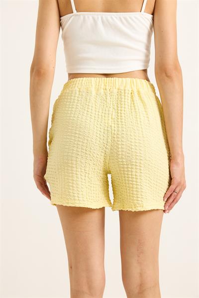 Gofre Kumaş Bel Lastikli Kadın Şort Sarı