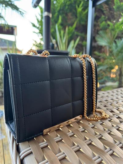 Gold Zincir Askılı Kapitone Deri  Çapraz Omuz Askılı Çanta Siyah
