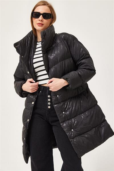 Dik Yaka Oversize Şişme Mont Siyah