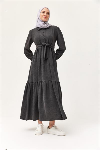 Yarım Düğmeli Beli Kuşaklı Elbise Füme