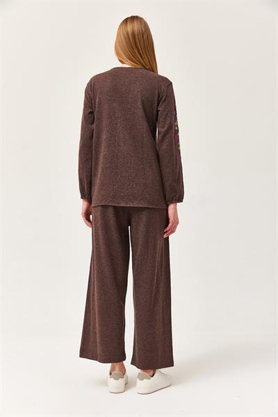 Hera Kumaş Önü ve Kolları İşlemeli İkili Takım Kahverengi