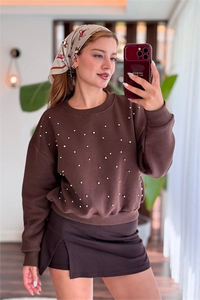 Kadın Bisiklet Yaka Taş Detaylı Sweatshirt Kahverengi
