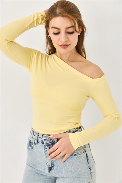 Kadın Asimetrik Yaka Şık Bluz Sarı