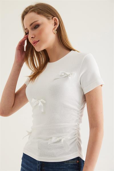 Kurdele Detaylı  Bisiklet Yaka Bluz Beyaz