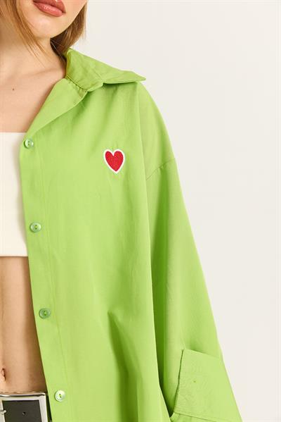 Kalp Nakışlı  Oversize Basic Gömlek Yağ Yeşili