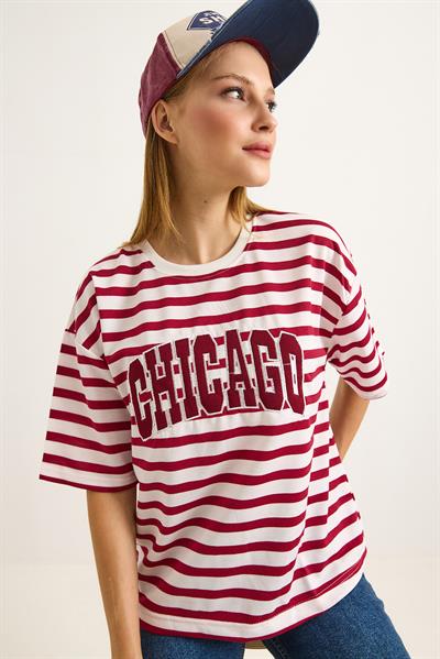 Çizgi Desen Nakışlı Kadın Tshirt Kırmızı