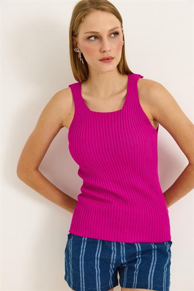 Kare Yaka Kalın Askılı Triko Atlet Bluz Fuşya