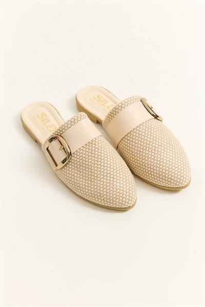 Önü Kapalı Aksesuarlı Terlik Bej