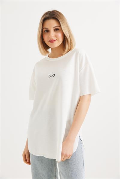 Eteği Oval Kesim Bisiklet Yaka Tshirt  Beyaz