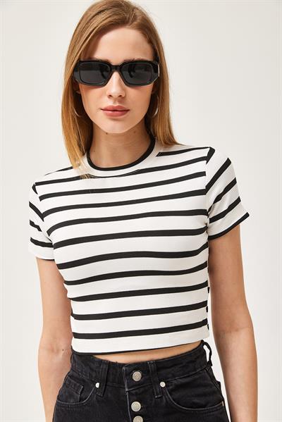 Çizgili Bisiklet Yaka Crop Bluz Siyah