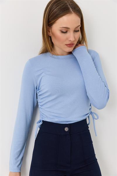 Yanları Büzgülü Uzun Kollu Mavi Bluz 