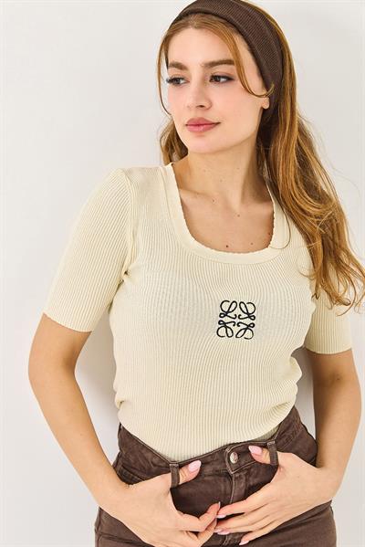 Kadın Nakışlı Kalın Askılı Bluz Bej