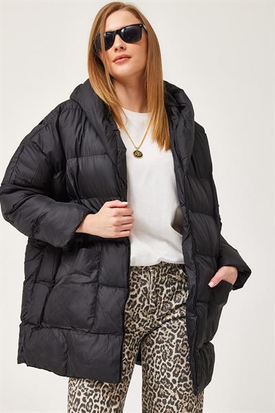 Kapüşonlu Oversize Şişme Mont Siyah