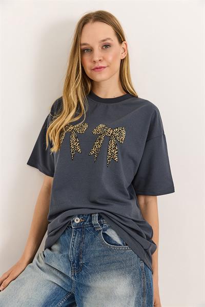 Kurdele Baskı Detaylı Basic Tshirt Füme