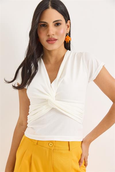 Kruvaze Yaka Çarpaz Bağlama Detaylı Bluz Beyaz