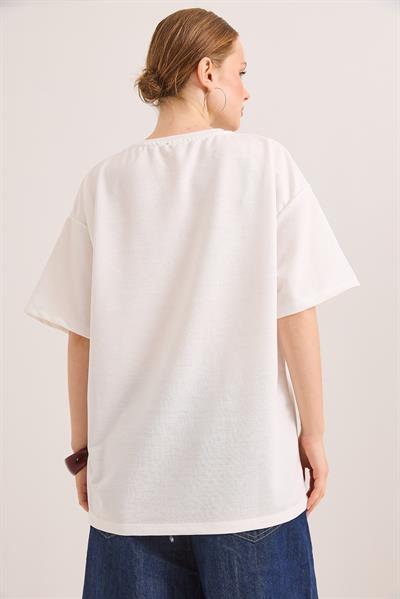 Kiraz Nakışlı Oversize Rahat Kalıp Tshirt Beyaz