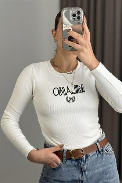 Kadın Uzun Kollu Kaşkorse Yazı Baskılı Crop Bluz Ekru