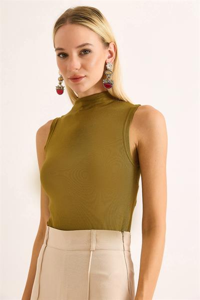 Kadın Dik Yaka Kolsuz Bluz Haki