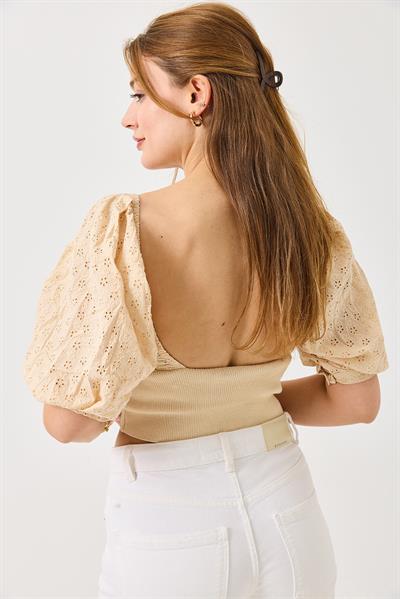 Fisto Detaylı Özel Tasarım Bluz Vizon