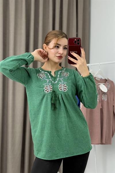 Kadın Yeşil Triko Etnik Çiçek Nakışlı Kazak