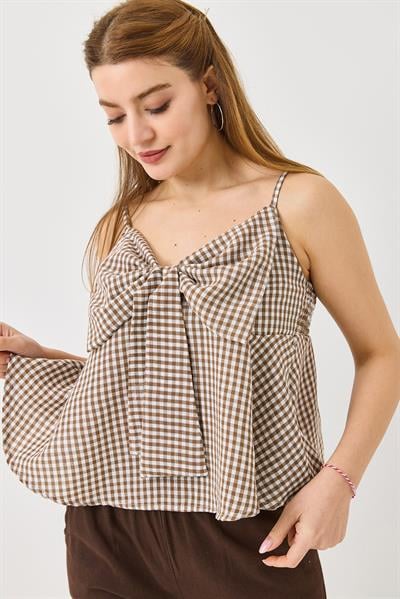 Kadın Büyük Fiyonk Detaylı Ekoseli Askılı Keten Görünümlü Bluz Kahverengi