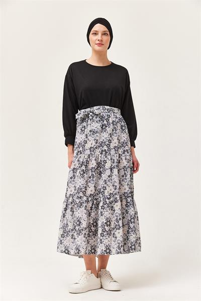 Çiçek Desenli Etekli İkili Takım Siyah