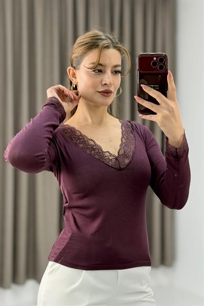 Kadın V Yaka Dantel Detaylı Uzun Kollu Kaşmir Bluz Mürdüm