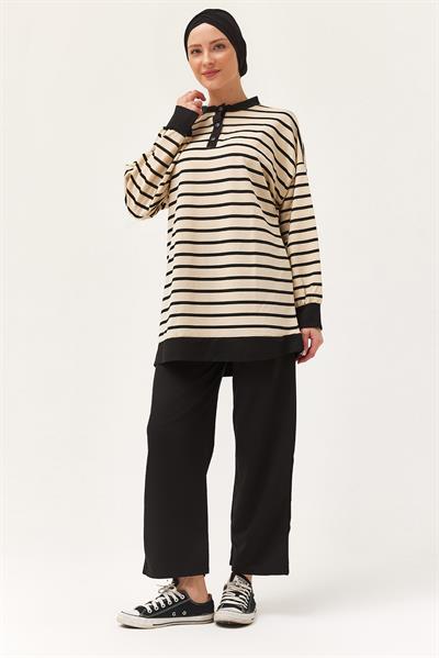 Yakası Düğmeli Çizgili İkili Takım Siyah