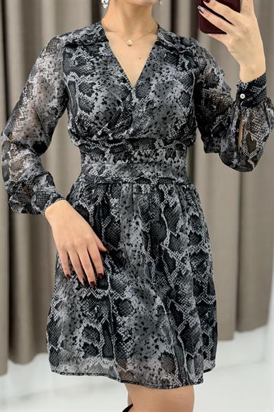 Astarlı Kruvaze Yaka Özel Tasarım Şifon Elbise Füme
