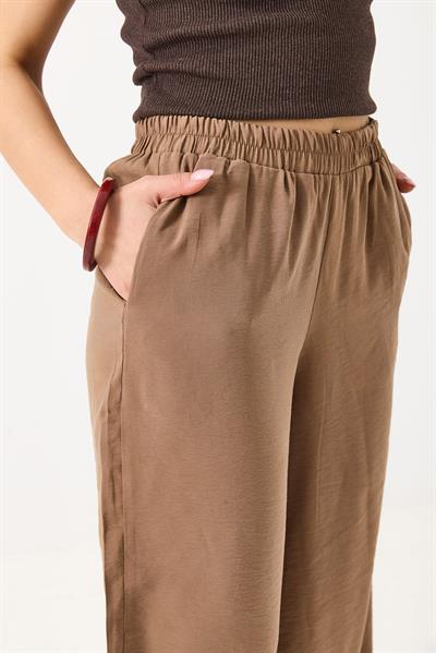 Kadın Bol Kesim Tensel Kumaş Beli Lastikli Kahverengi