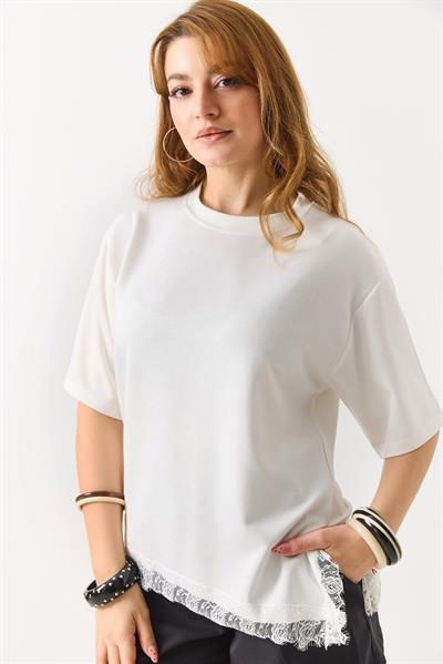 Kadın Asimetrik Dantel Detaylı Bisiklet Yaka Tshirt Beyaz