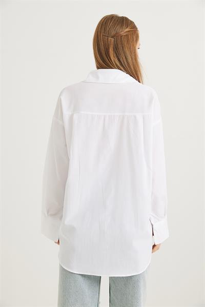 Ayıcık Nakışlı Oversize Basic Gömlek Beyaz