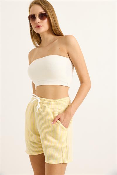 Çizgi Desenli Belden Bağlamalı Kadın Şort Sarı