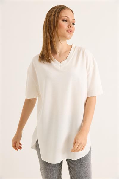 V Yaka Arkası Uzun Basic Tshirt Beyaz