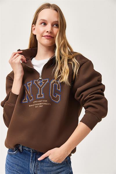 Nyc Nakışlı Fermuar Detaylı Dik Yaka Oversize Sweatshirt Kahve