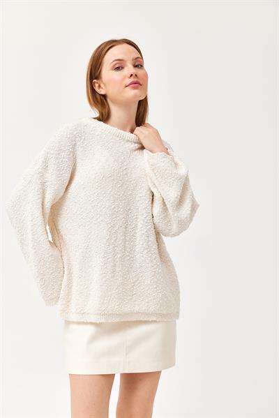 Oversize Dökümlü Triko Kazak Beyaz