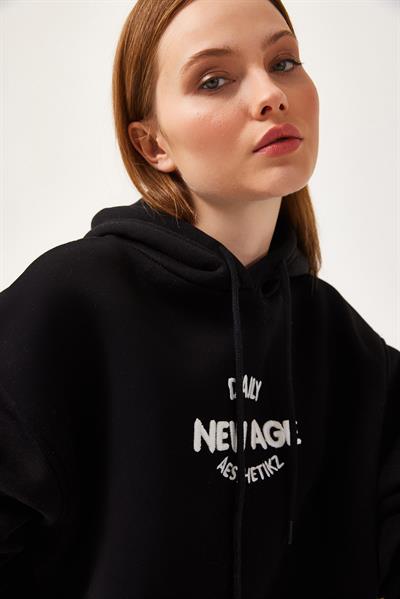 Oversize Kapüşonlu Kanguru Cepli Sweatshirt Siyah