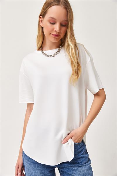 Oysh Yumuşak Dokulu Eteği Oval Modal Tshirt Beyaz