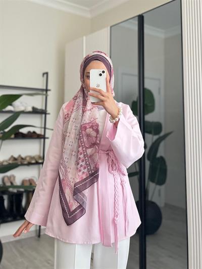 PEMBE ÖRGÜ KEMERLİ KİMONO