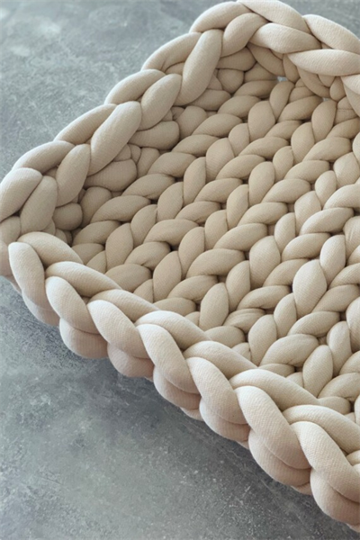 El Örgüsü-Yapımı Kedi Yatağı