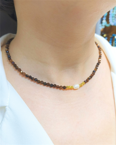 Granat (lal) Kolye 4 mm - Güç, Tutku, Aşk ve Güven Enerjisi
