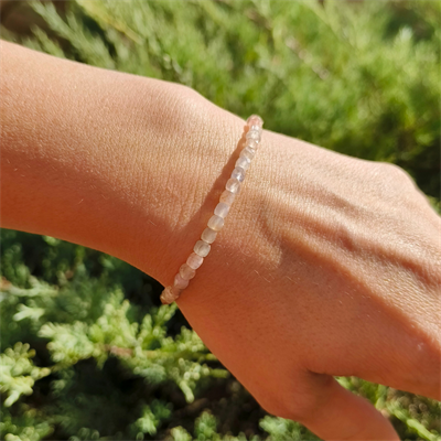 Güneş Taşı Bileklik 4 mm - İçsel Gücün Yeniden Doğuşu