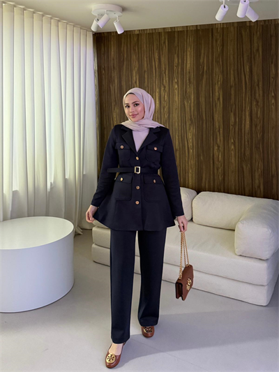 Lina Takım Laci