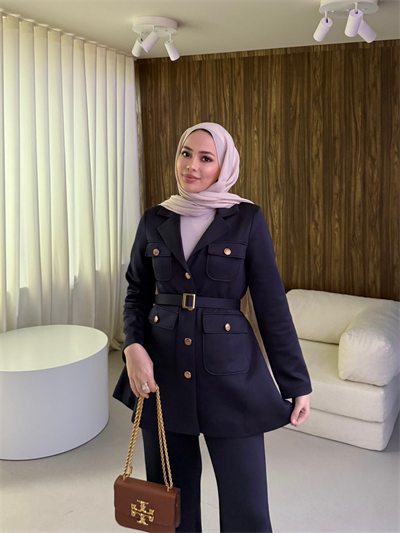 Lina Takım Laci