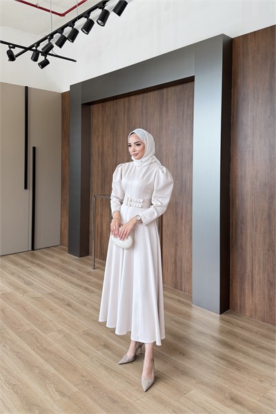 Yasemin Kemerli Elbise Beyaz
