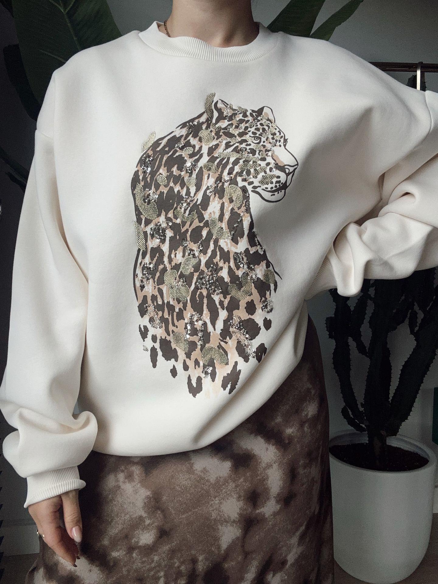 Boncuk Detaylı Sweatshirt Ekru