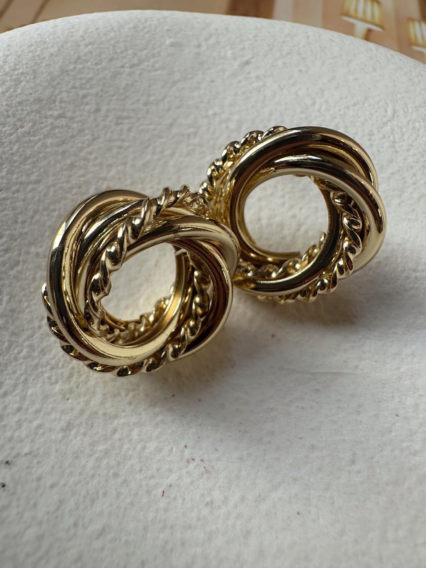 Burgu İçiçe Vintage Küpe Gold