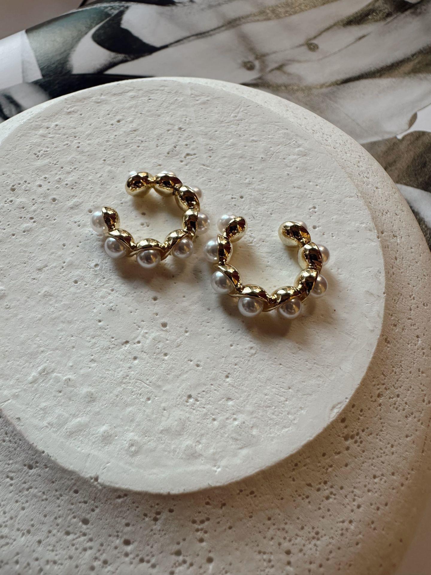 İncili Ear Cuffs