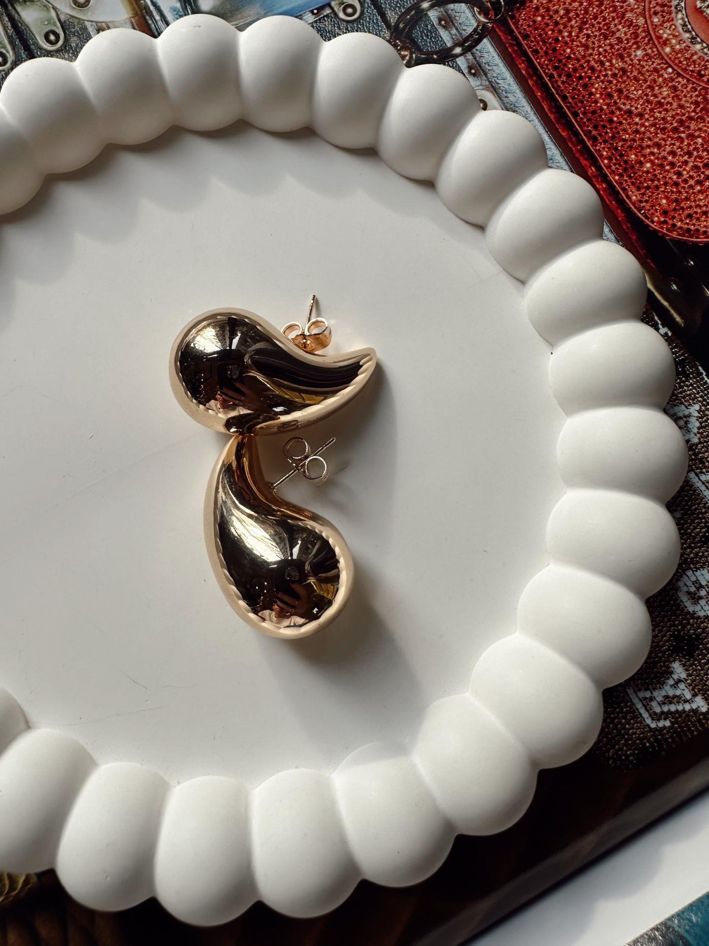 İthal Marka Gold Damla Küpe